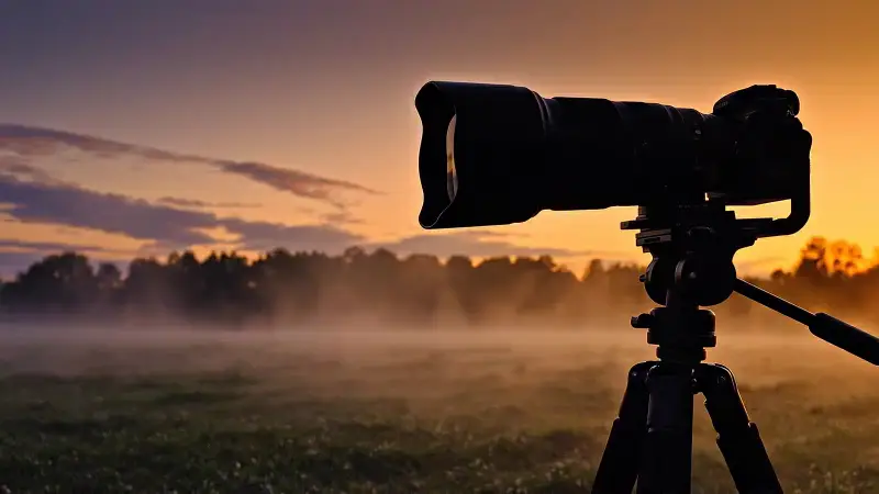 Standbild aus dem Video „Finden“